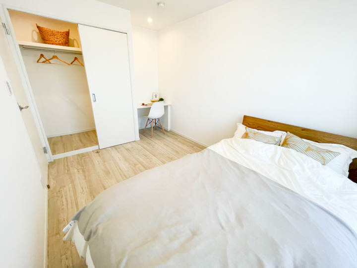 約5.3畳のお部屋の全体