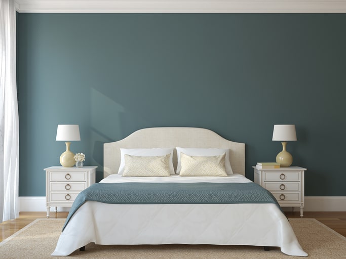 寝室に合うアクセントクロスの選び方は？安眠できる色や貼る場所、注意点もご紹介！
